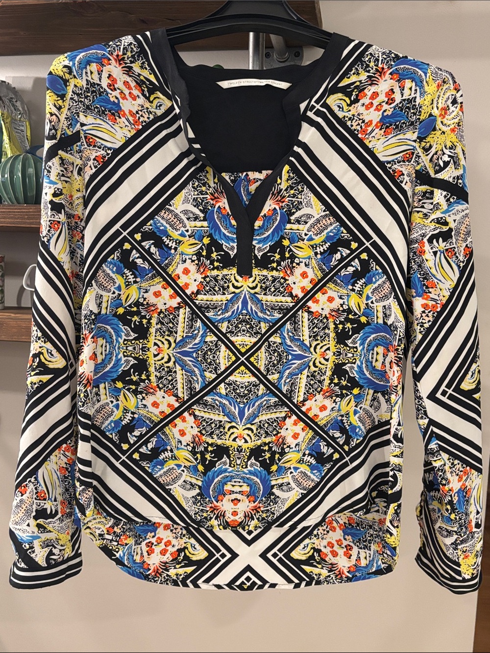 Twelfth Street by Cynthia Vincent 100% Silk Printed Blouse Size S